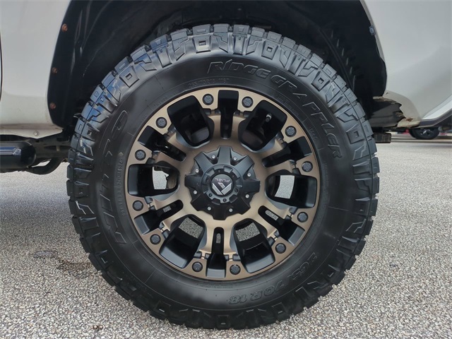 2019 Toyota Tacoma SR photo 10