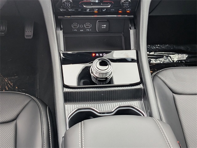 2025 Jeep Grand Cherokee Limited photo 14