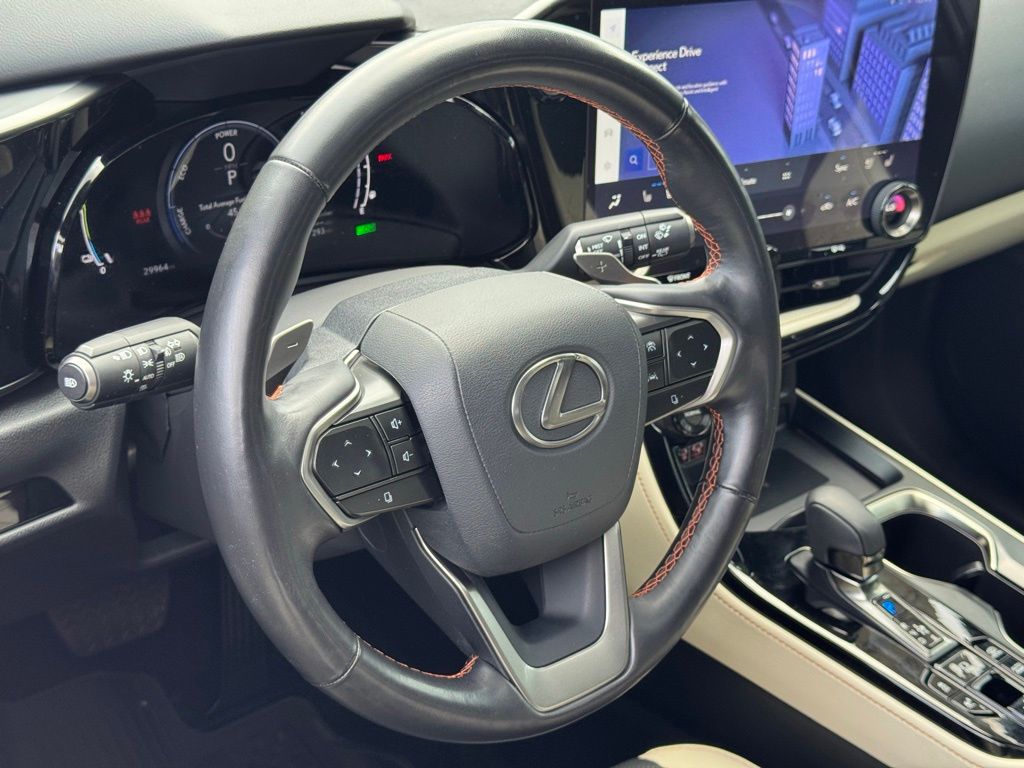 2024 Lexus NX 450h+ Luxury photo 15