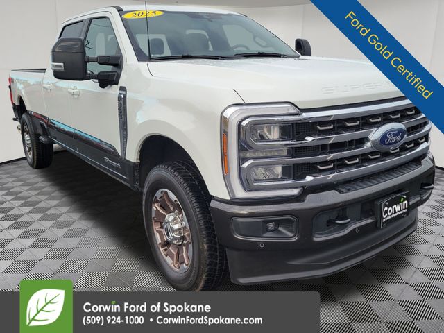 2025 Ford F-350 Super Duty King Ranch's photo