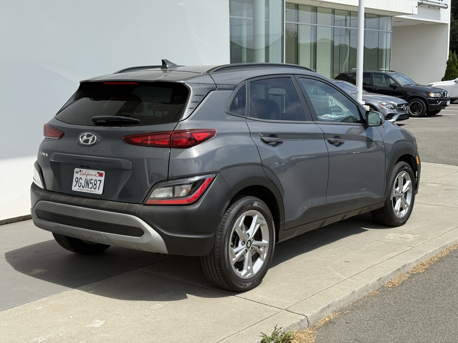 2023 Hyundai Kona SEL photo 3