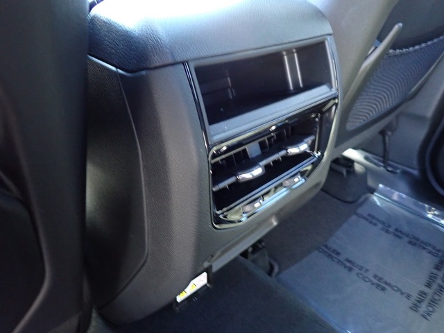 2025 Jeep Grand Cherokee Limited photo 13
