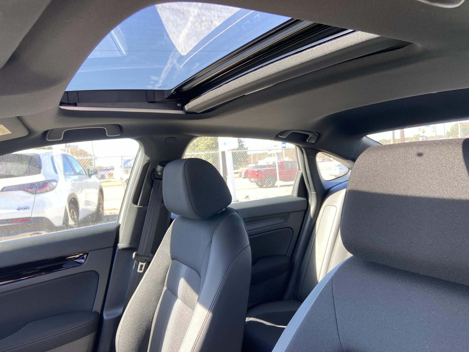 2026 Honda Civic Hybrid Sport photo 4