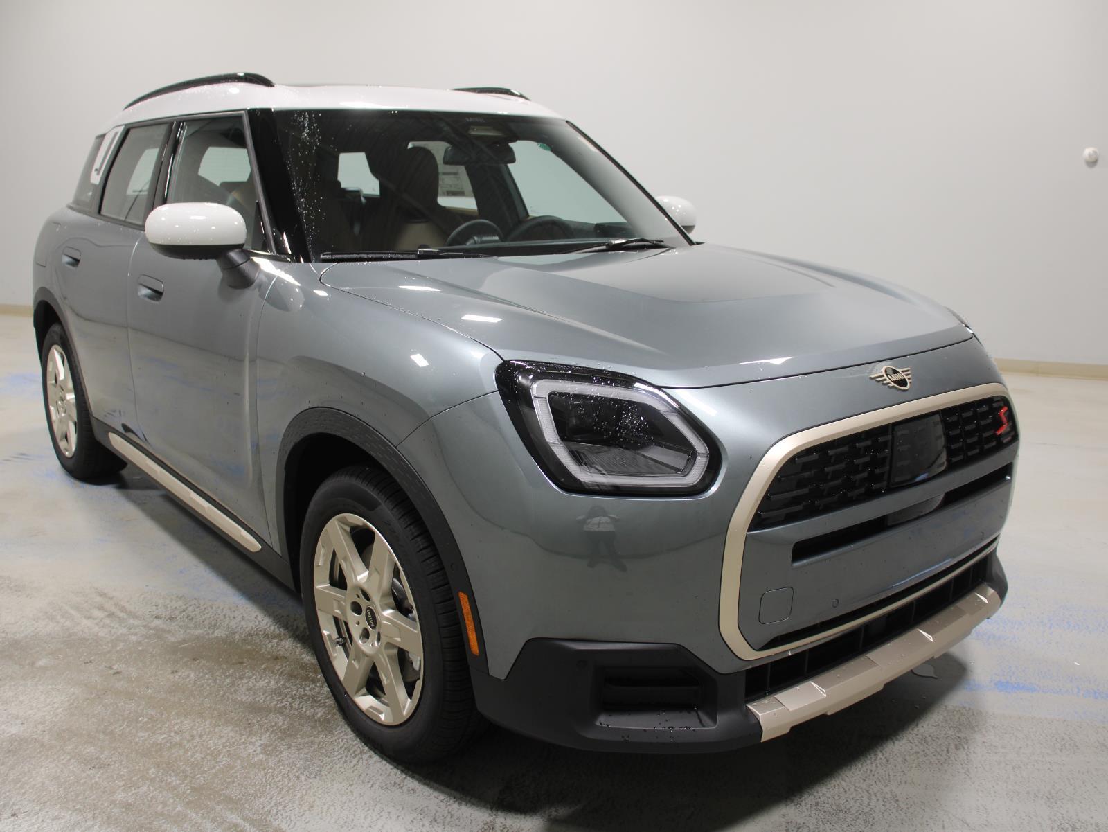 2026 Mini Countryman ALL4 Signature photo 4