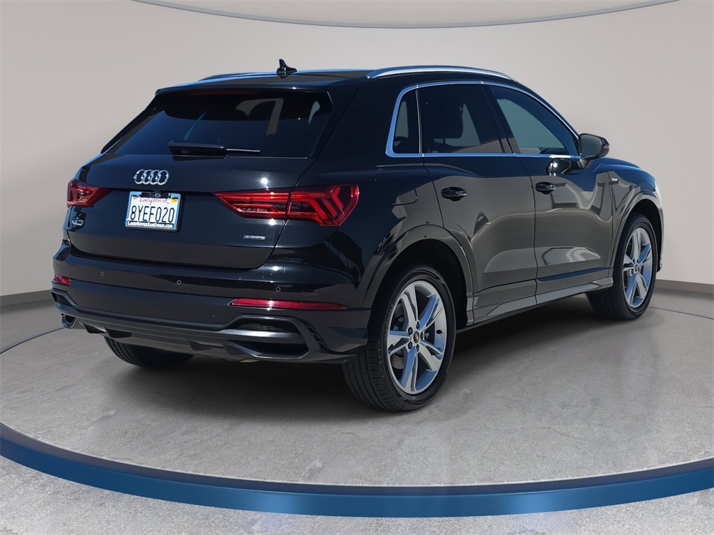 2022 Audi Q3 Premium Plus S line photo 2