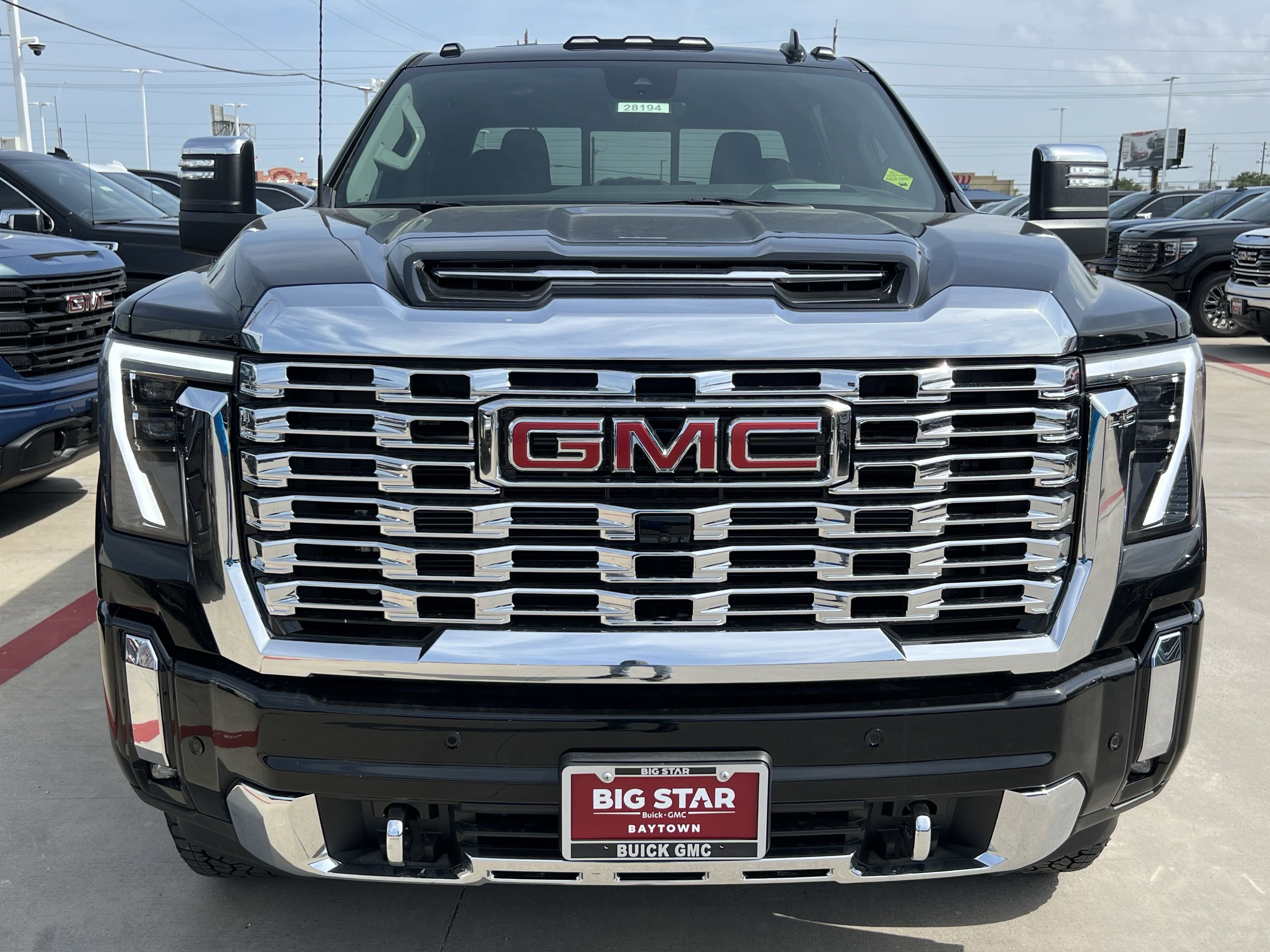 2025 Gmc Sierra 2500 HD Denali photo 4