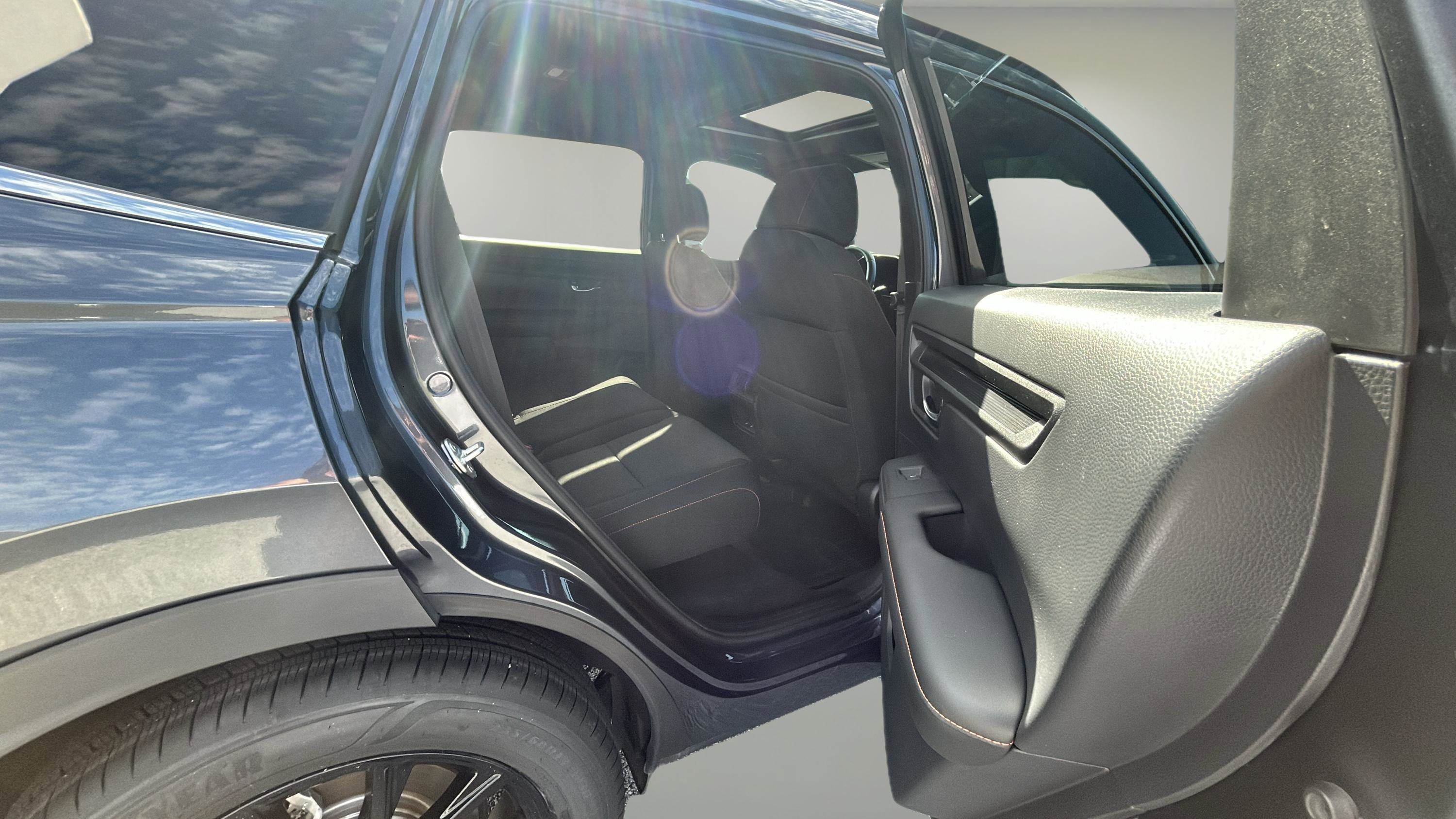 2024 Honda CR-V Hybrid Sport photo 13