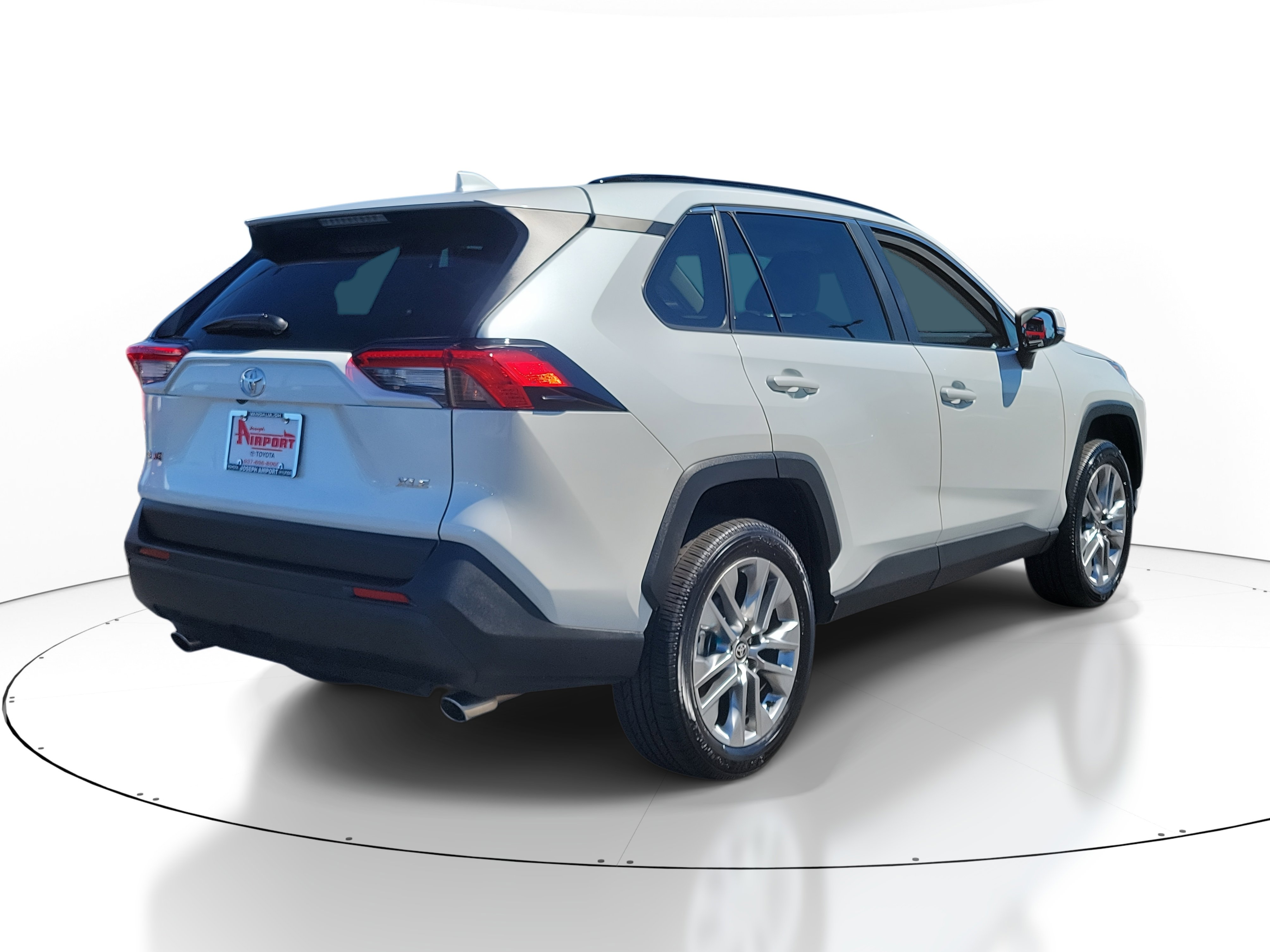 2025 Toyota RAV4 XLE Premium photo 3