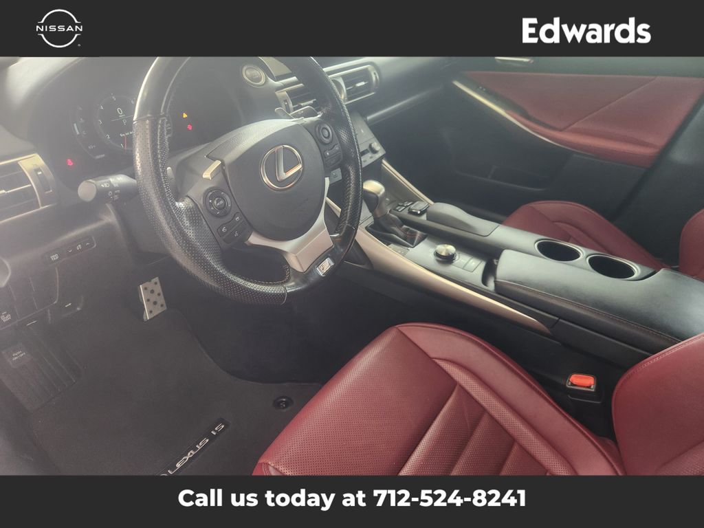 2016 Lexus IS 350 photo 14
