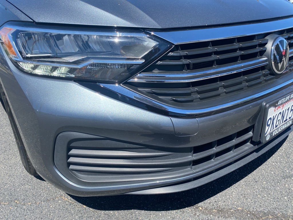 2023 Volkswagen Jetta 1.5T S photo 4