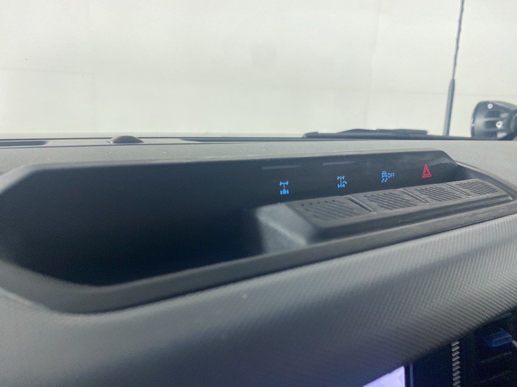 2022 Ford Bronco Black Diamond photo 24