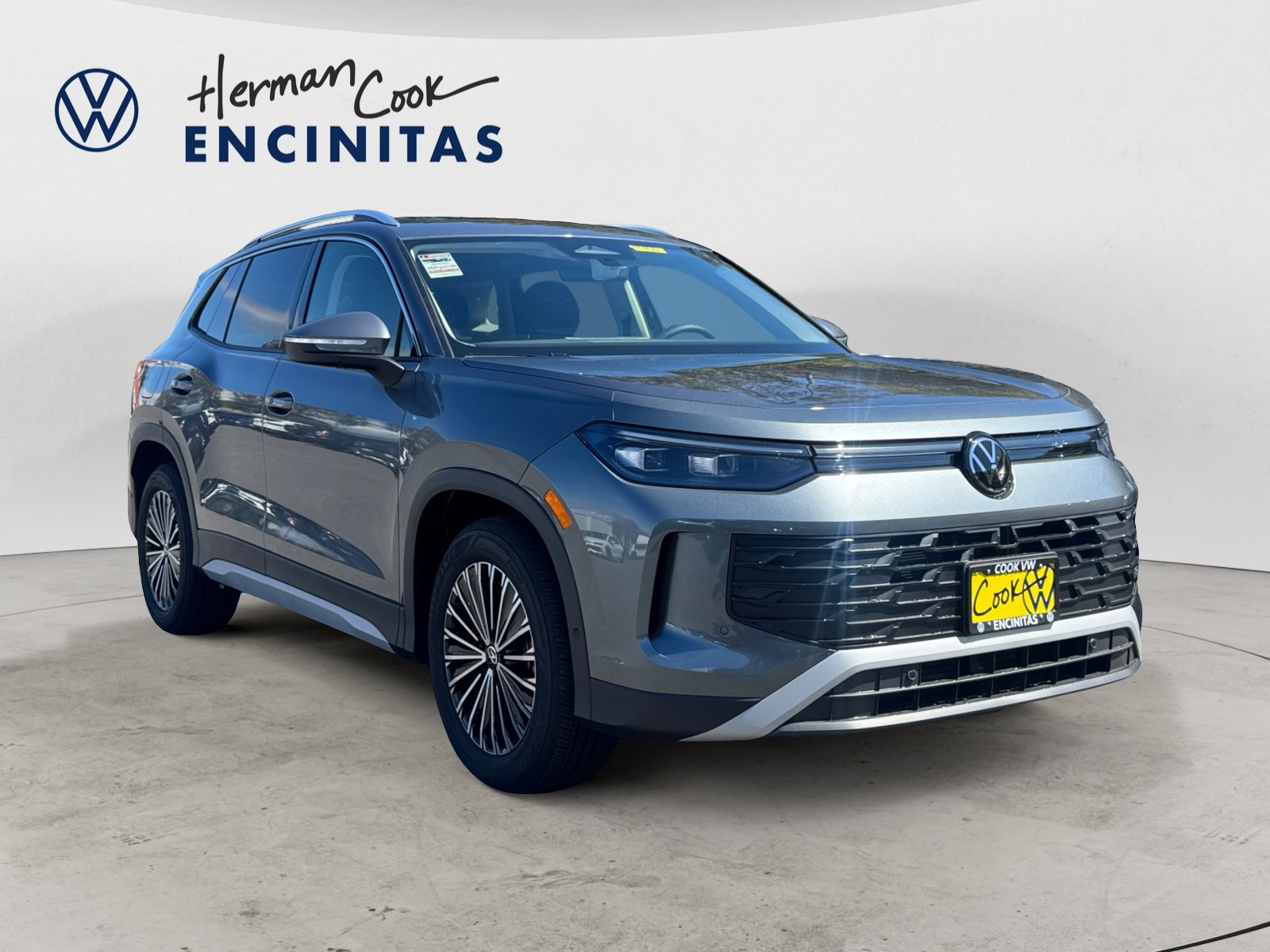 2025 Volkswagen Tiguan S photo 6