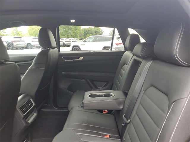 2025 Volkswagen Atlas Cross Sport SEL photo 2