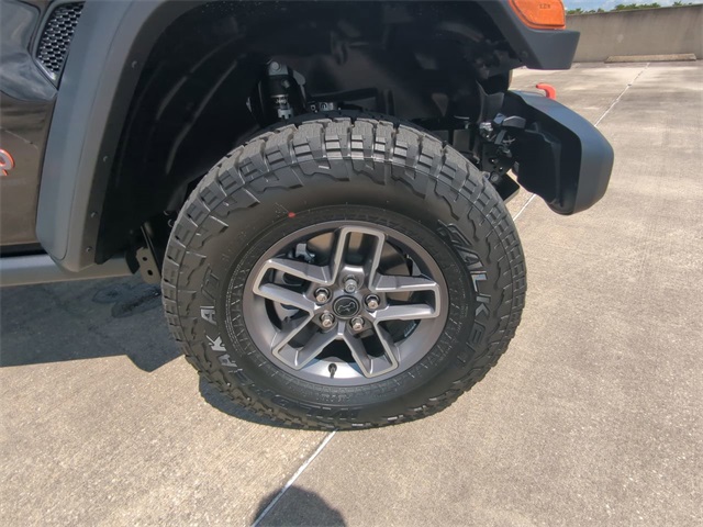 2025 Jeep Gladiator Mojave photo 3