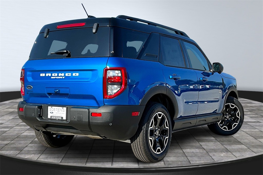 2025 Ford Bronco Sport Outer Banks photo 5