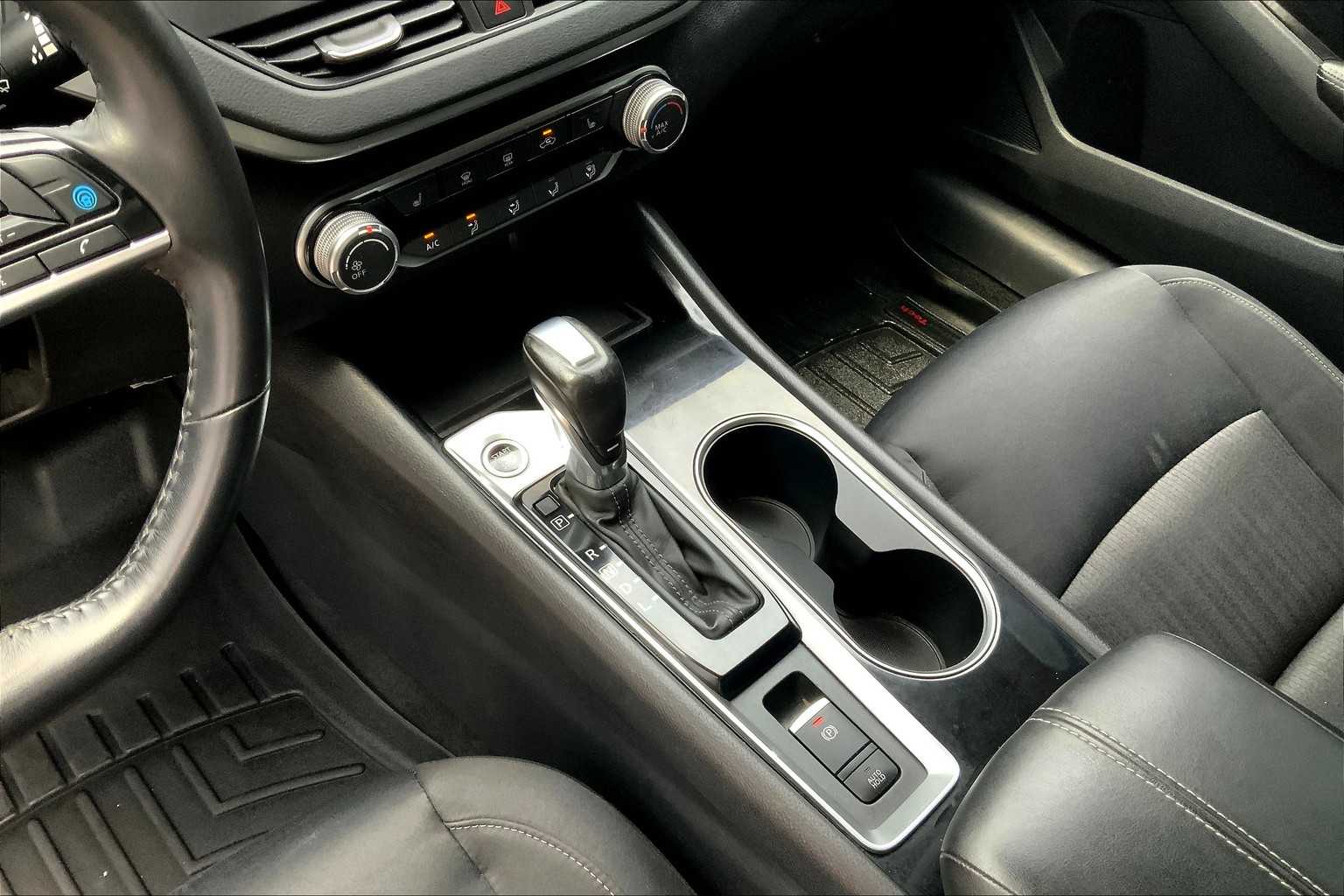 2021 Nissan Altima 2.5 SV photo 15