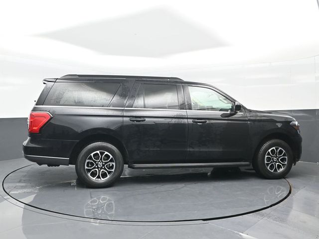 2024 Ford Expedition MAX XLT photo 3
