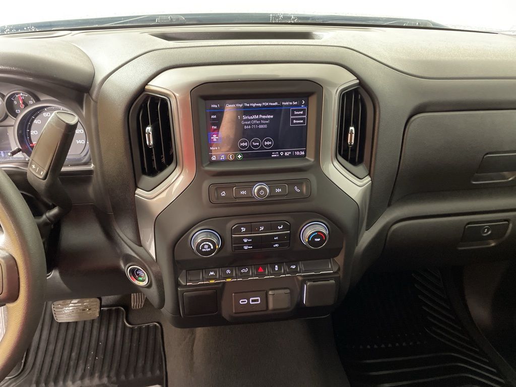 2025 Chevrolet Silverado 1500 Custom photo 23