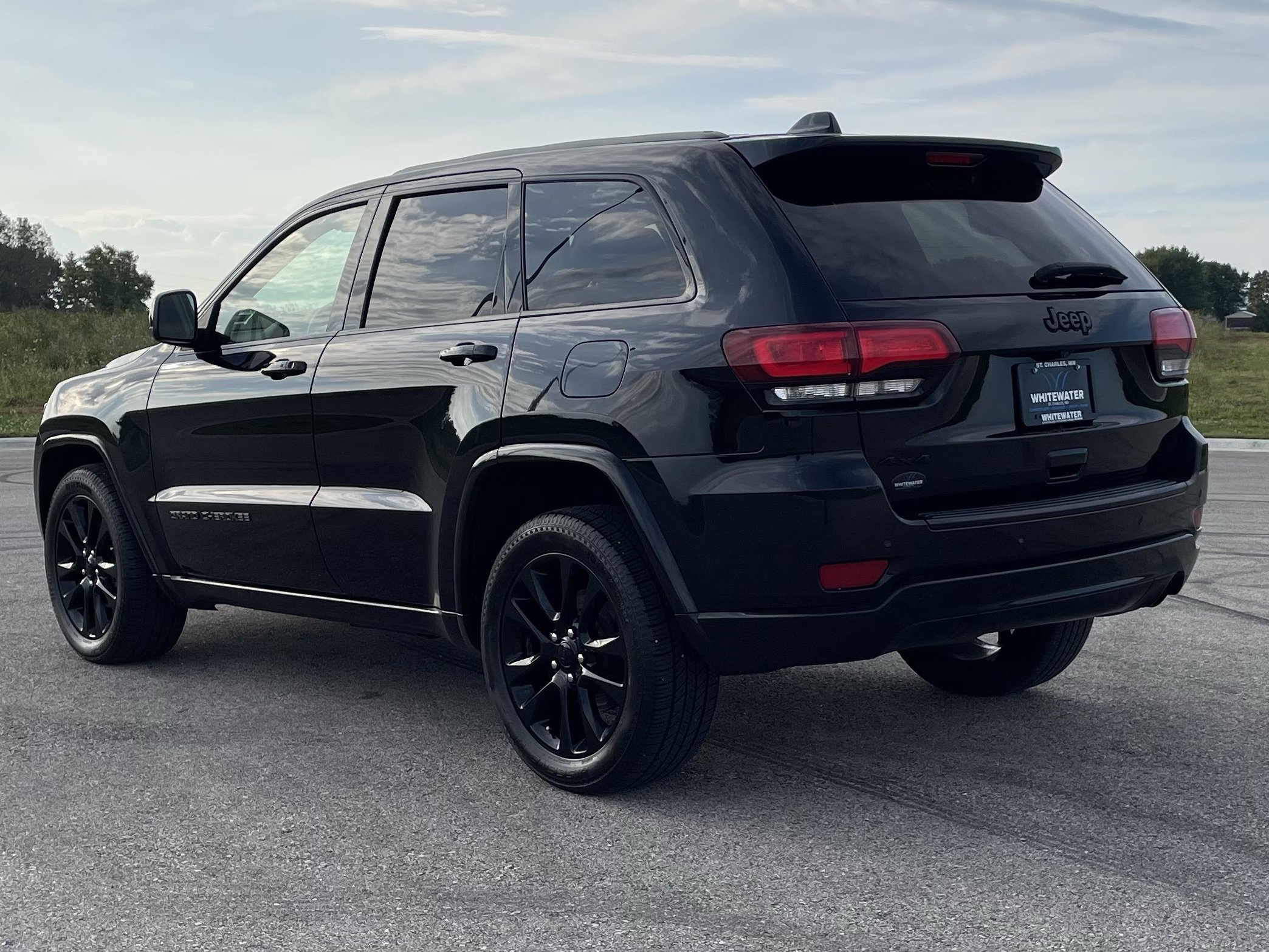 2018 Jeep Grand Cherokee Altitude photo 5