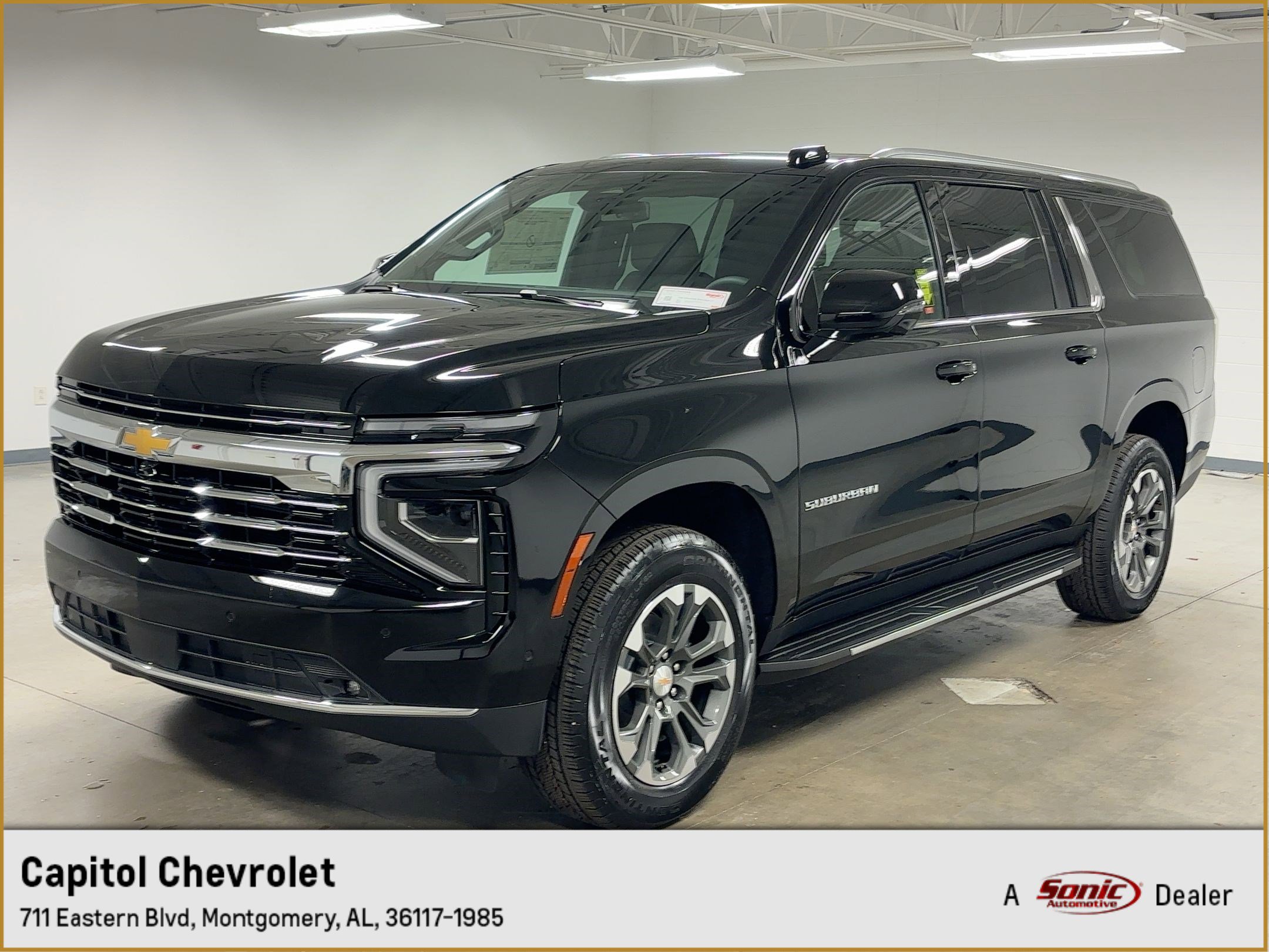 2026 Chevrolet Suburban LT's photo