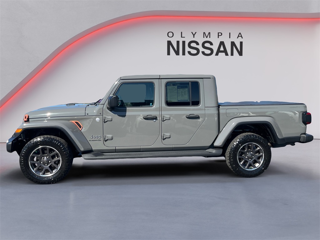 2020 Jeep Gladiator Overland photo 2