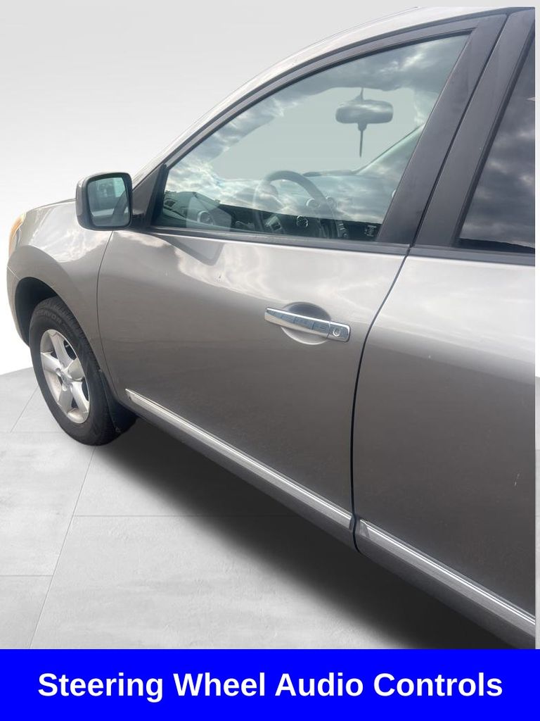 2013 Nissan Rogue S photo 4