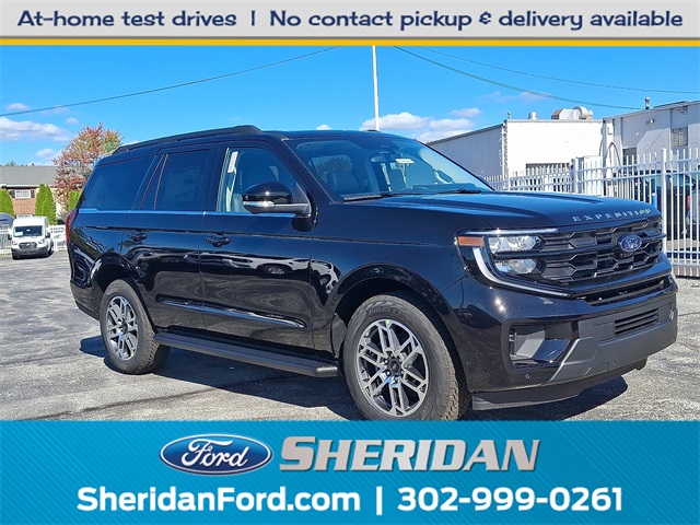 2025 Ford Expedition Active's photo