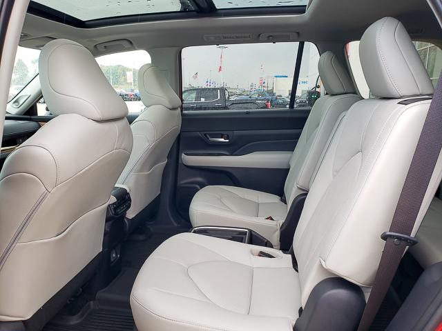 2026 Toyota Grand Highlander Limited photo 16