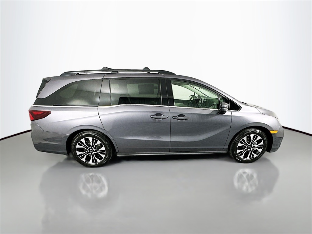 2026 Honda Odyssey Elite photo 8