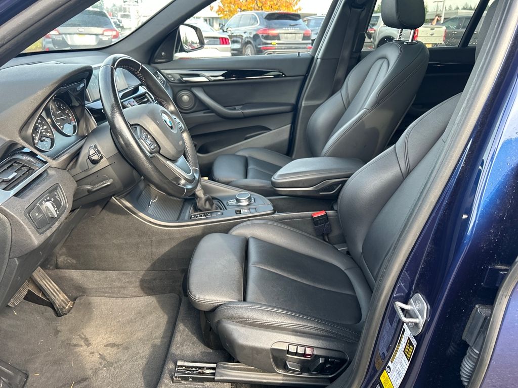 2017 Bmw X1 XDrive28i photo 3