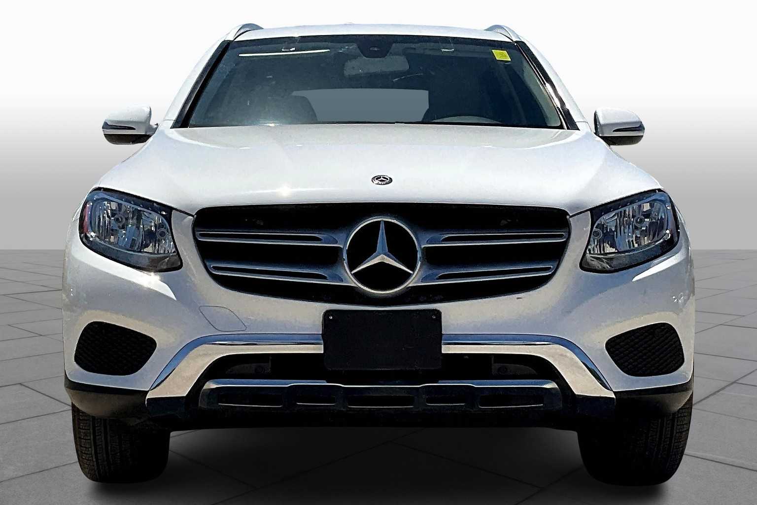 2019 Mercedes Benz GLC 300 photo 3