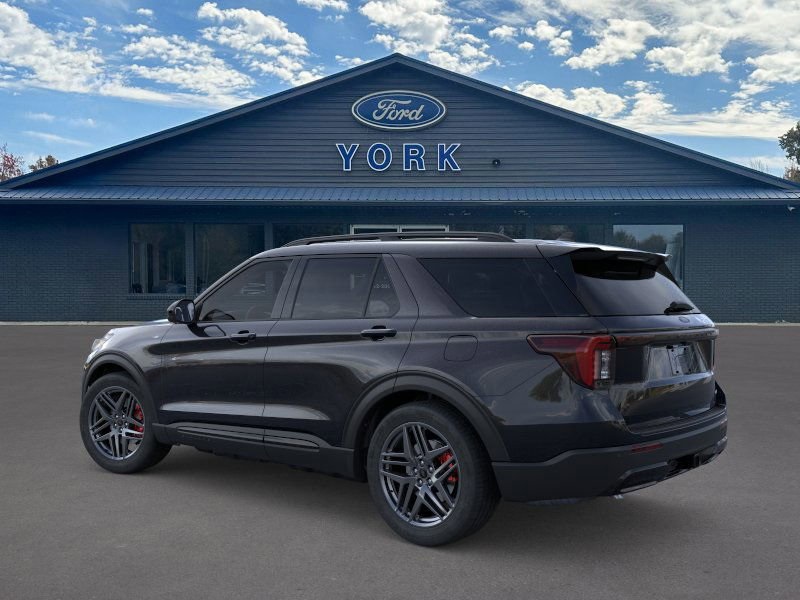 2025 Ford Explorer ST-Line photo 2