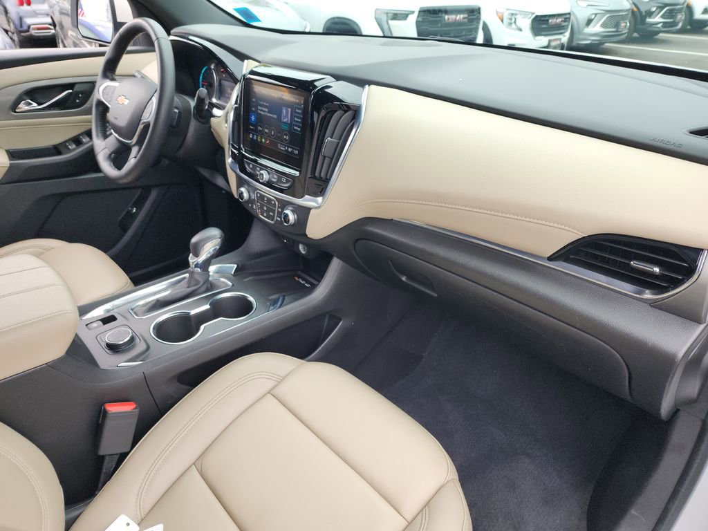 2022 Chevrolet Traverse Leather photo 26