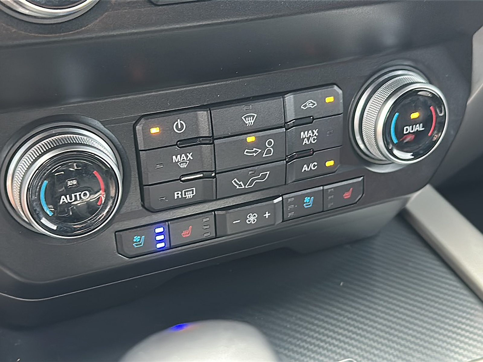 2019 Ford F-150 Lariat photo 20
