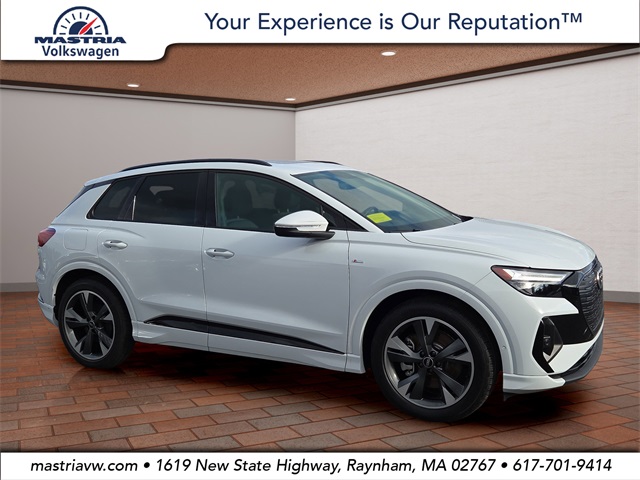 2024 Audi Q4 e-tron Premium Plus's photo