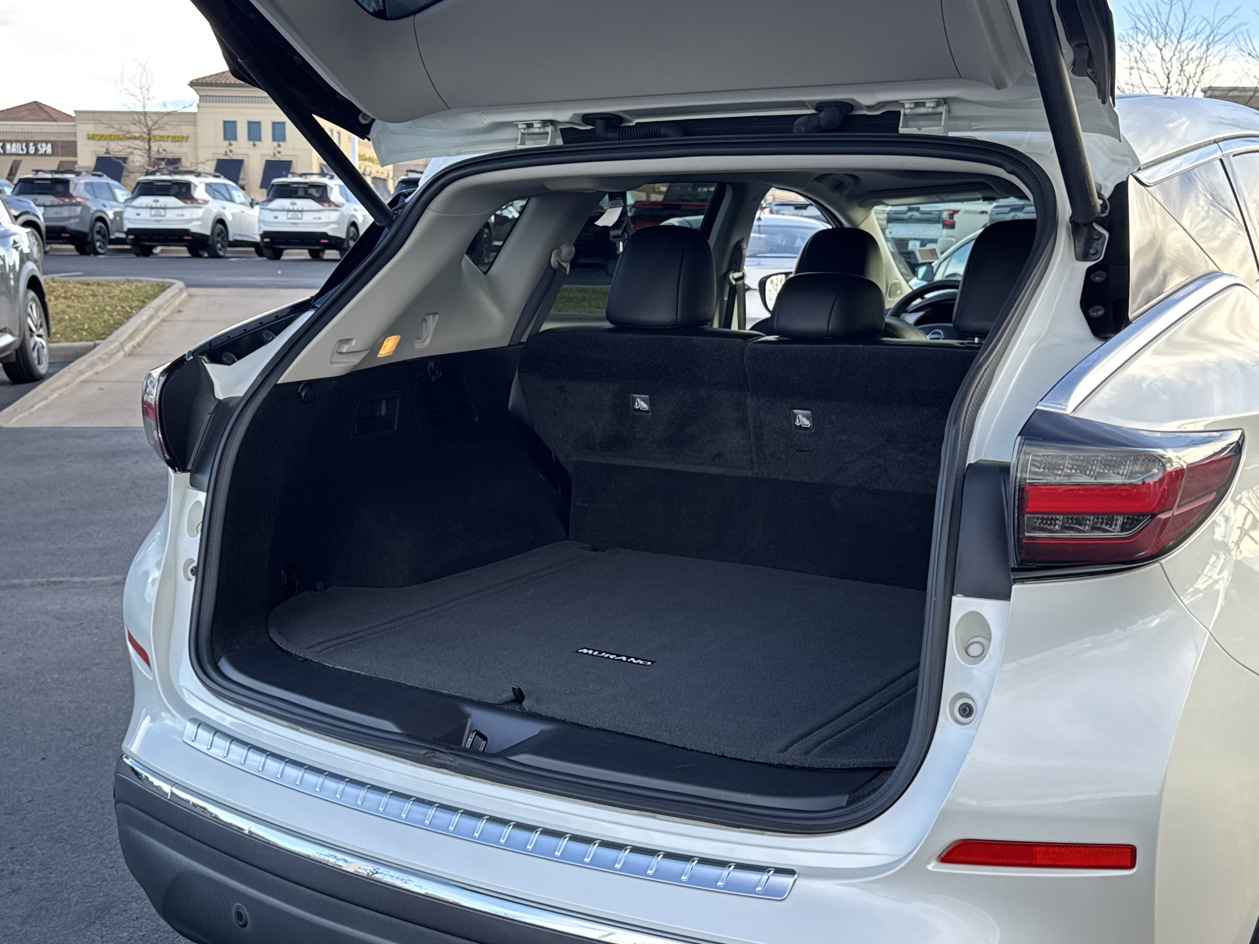 2023 Nissan Murano SL photo 3