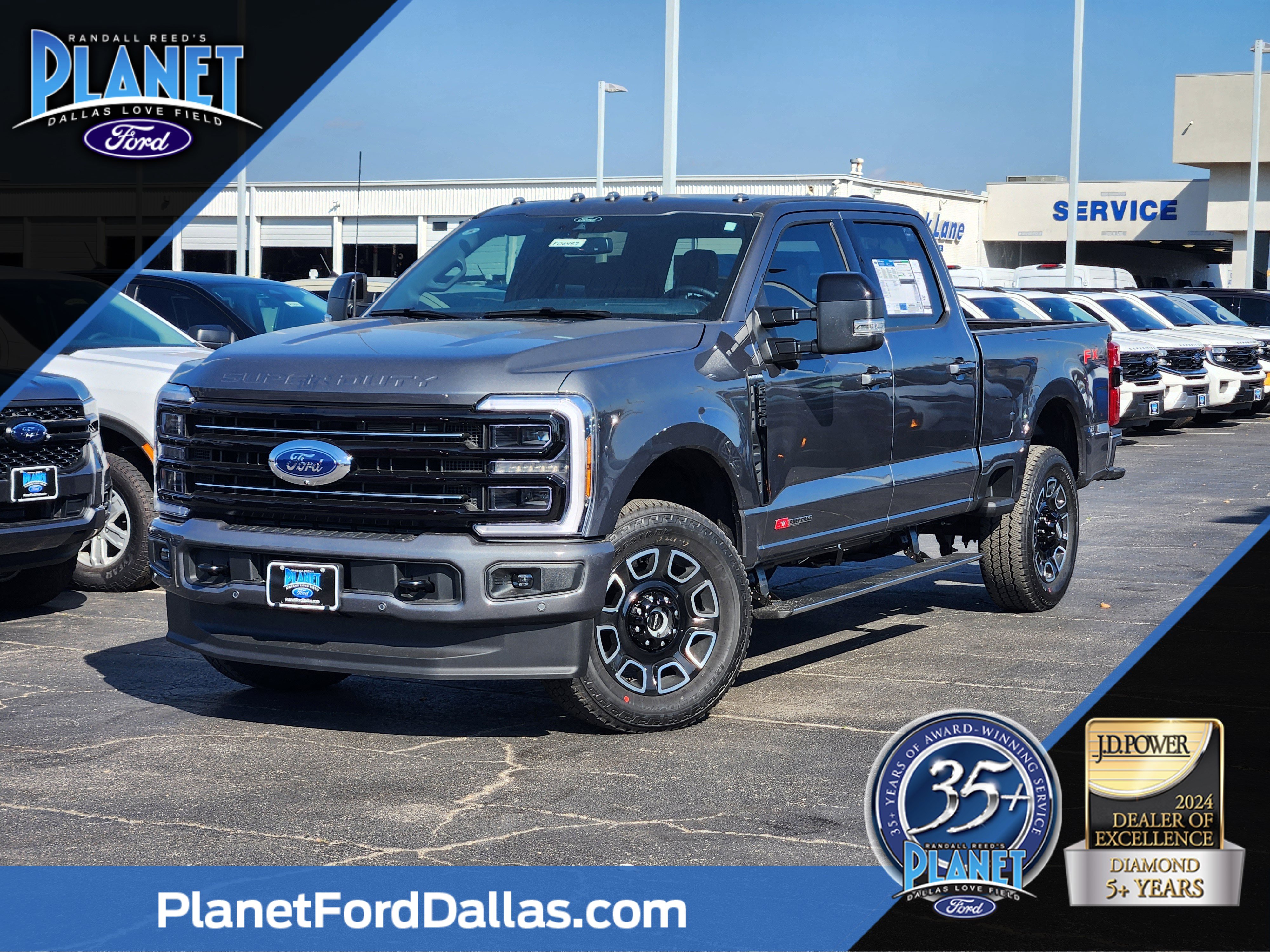2026 Ford F-250 Super Duty Platinum's photo