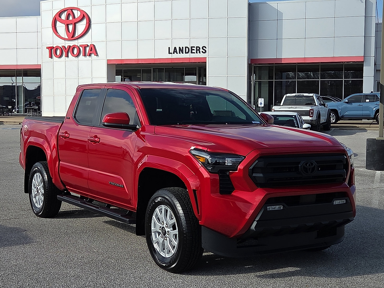 2025 Toyota Tacoma SR5's photo