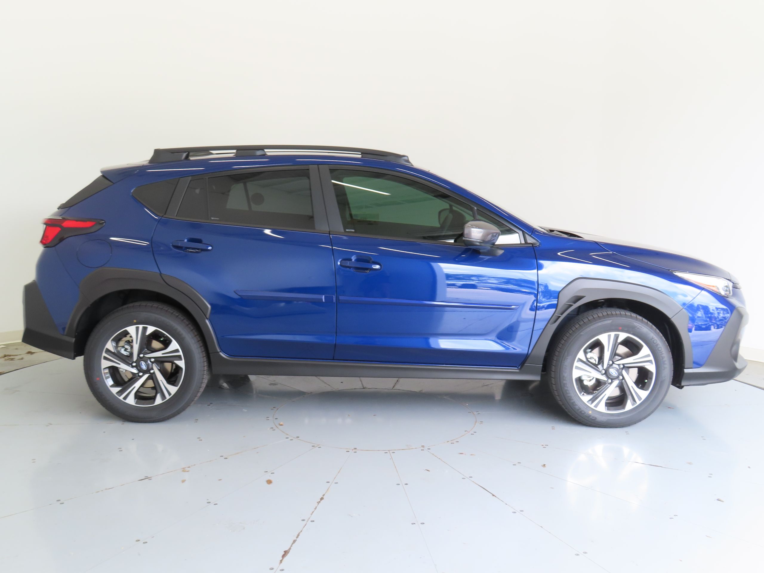 2025 Subaru Crosstrek Premium photo 2
