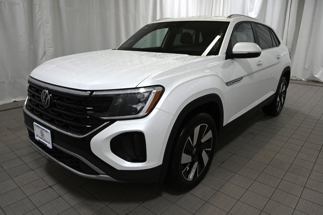 2026 Volkswagen Atlas Cross Sport SE Technology photo 8