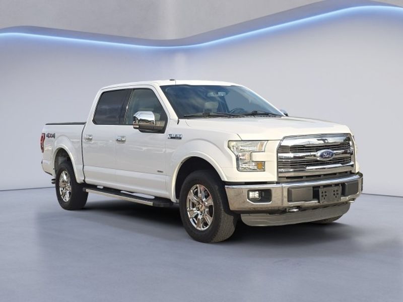 2015 Ford F-150 Lariat photo 2