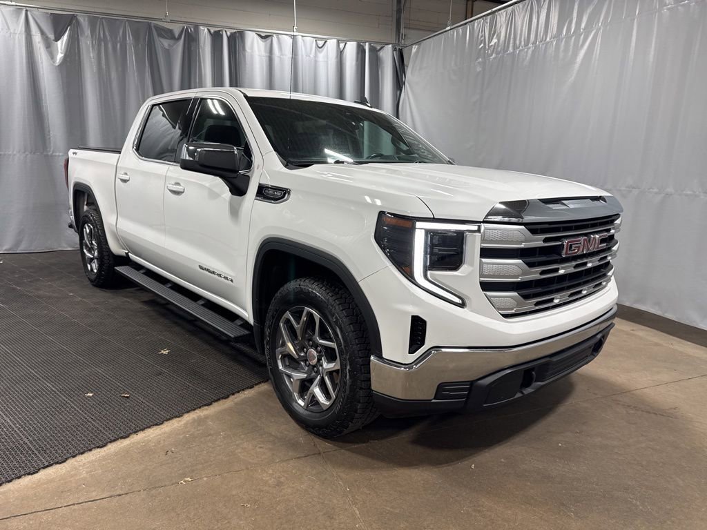 2022 GMC Sierra 1500 SLE's photo