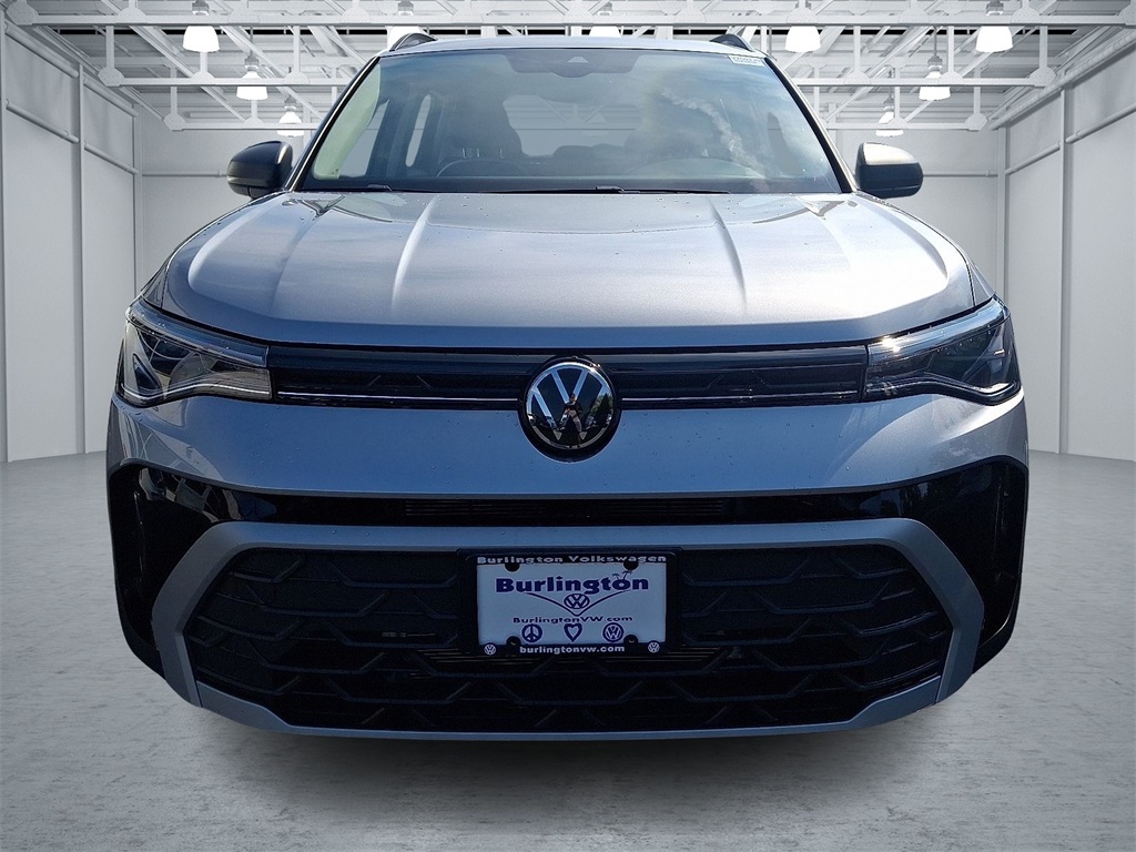 2025 Volkswagen Taos S photo 2