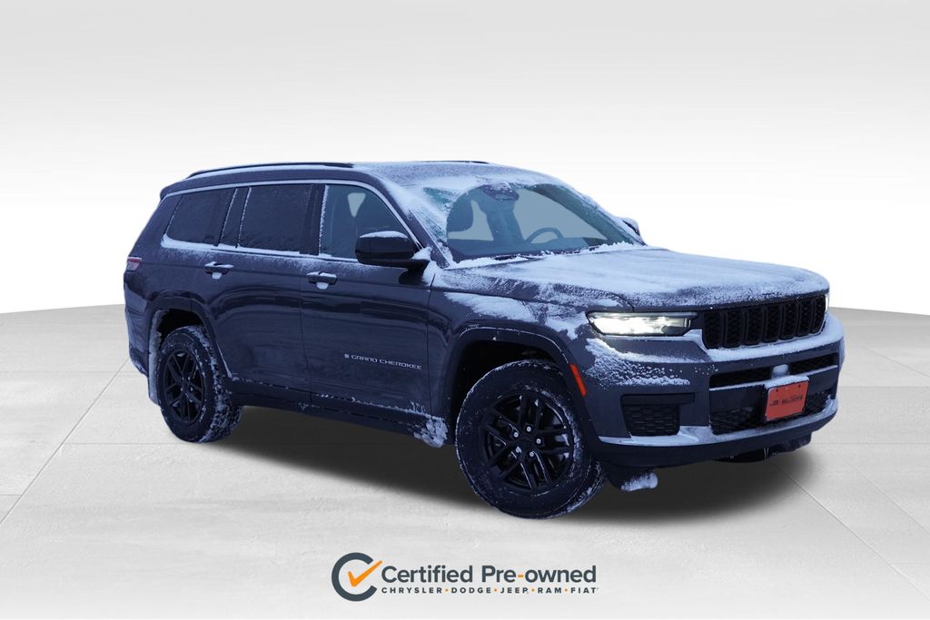 2022 Jeep Grand Cherokee L Laredo's photo