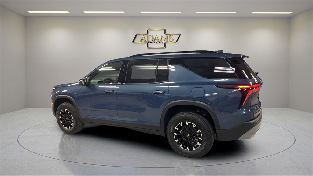 2026 Chevrolet Traverse Z71 photo 3