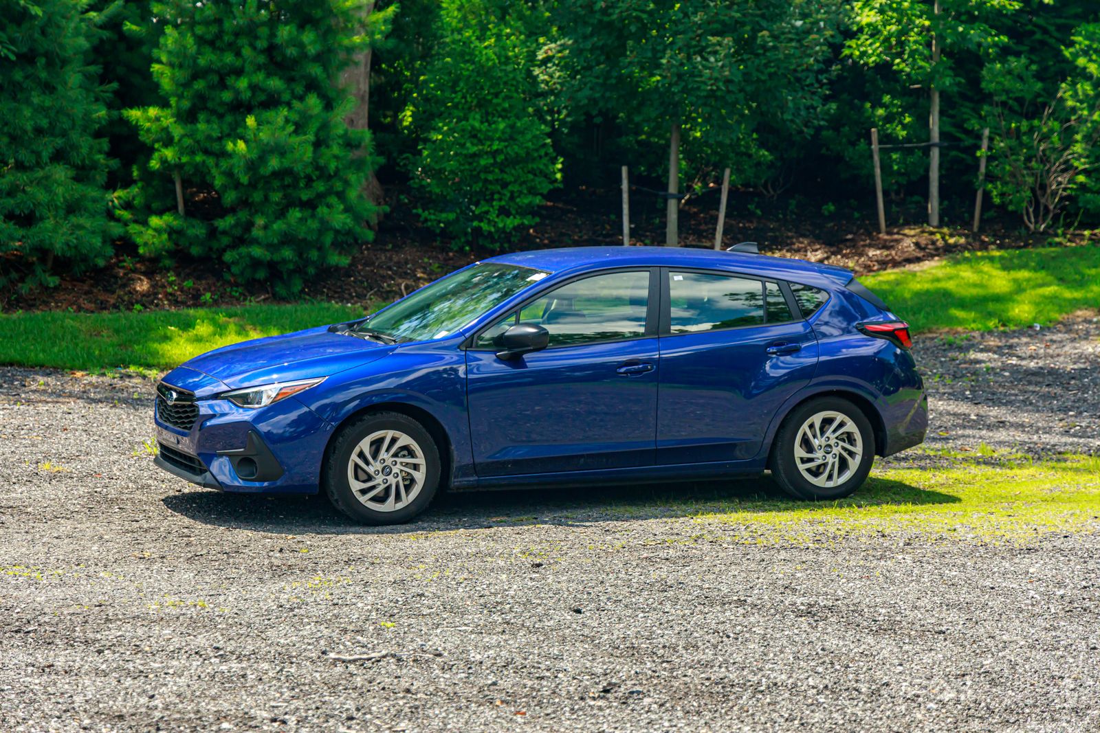 2024 Subaru Impreza Base photo 3