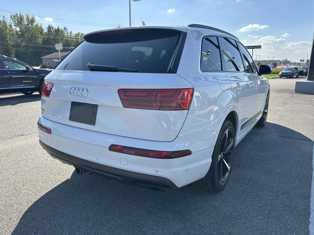 2019 Audi Q7 55 Prestige photo 14