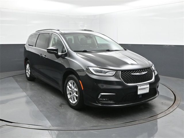 2022 Chrysler Pacifica Touring L photo 19