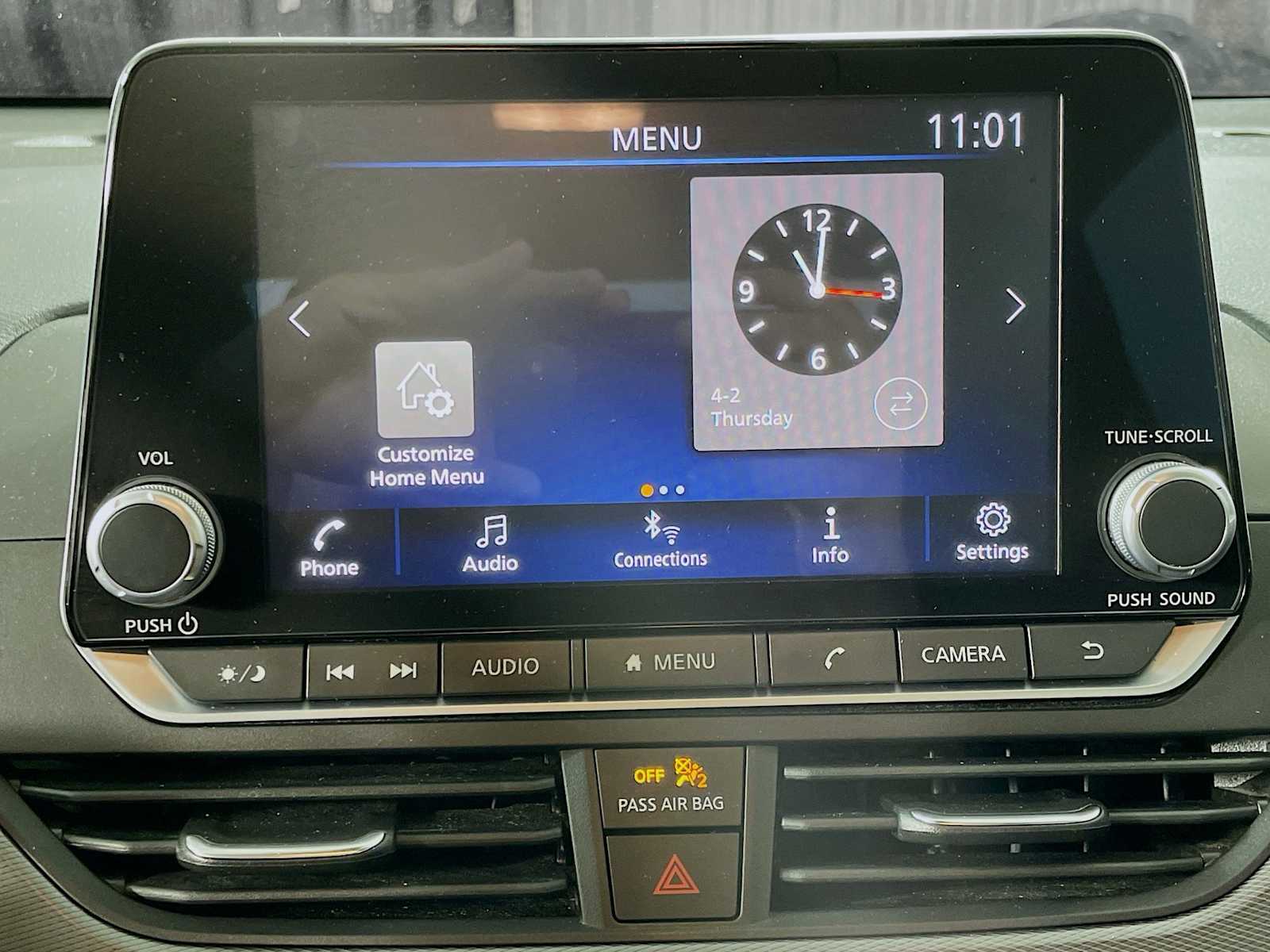 2023 Nissan Altima 2.5 SR photo 12