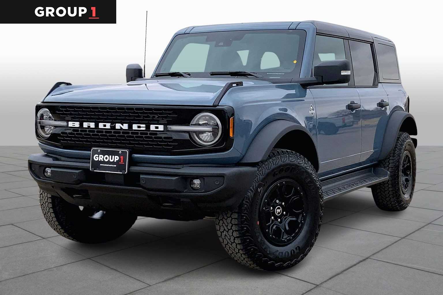 2025 Ford Bronco 4-Door Outer Banks's photo